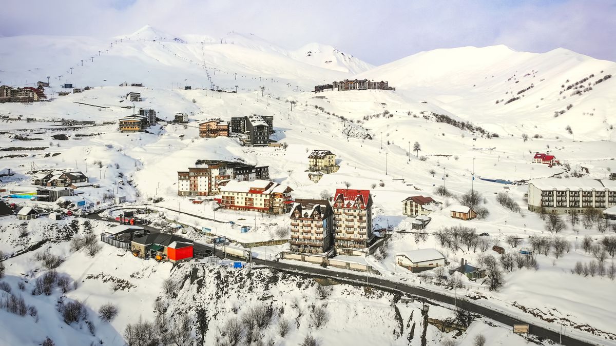 Vụ việc gây sốc xảy ra tại khu nghỉ dưỡng trượt tuyết Gudauri, Georgia - Ảnh: Getty Images