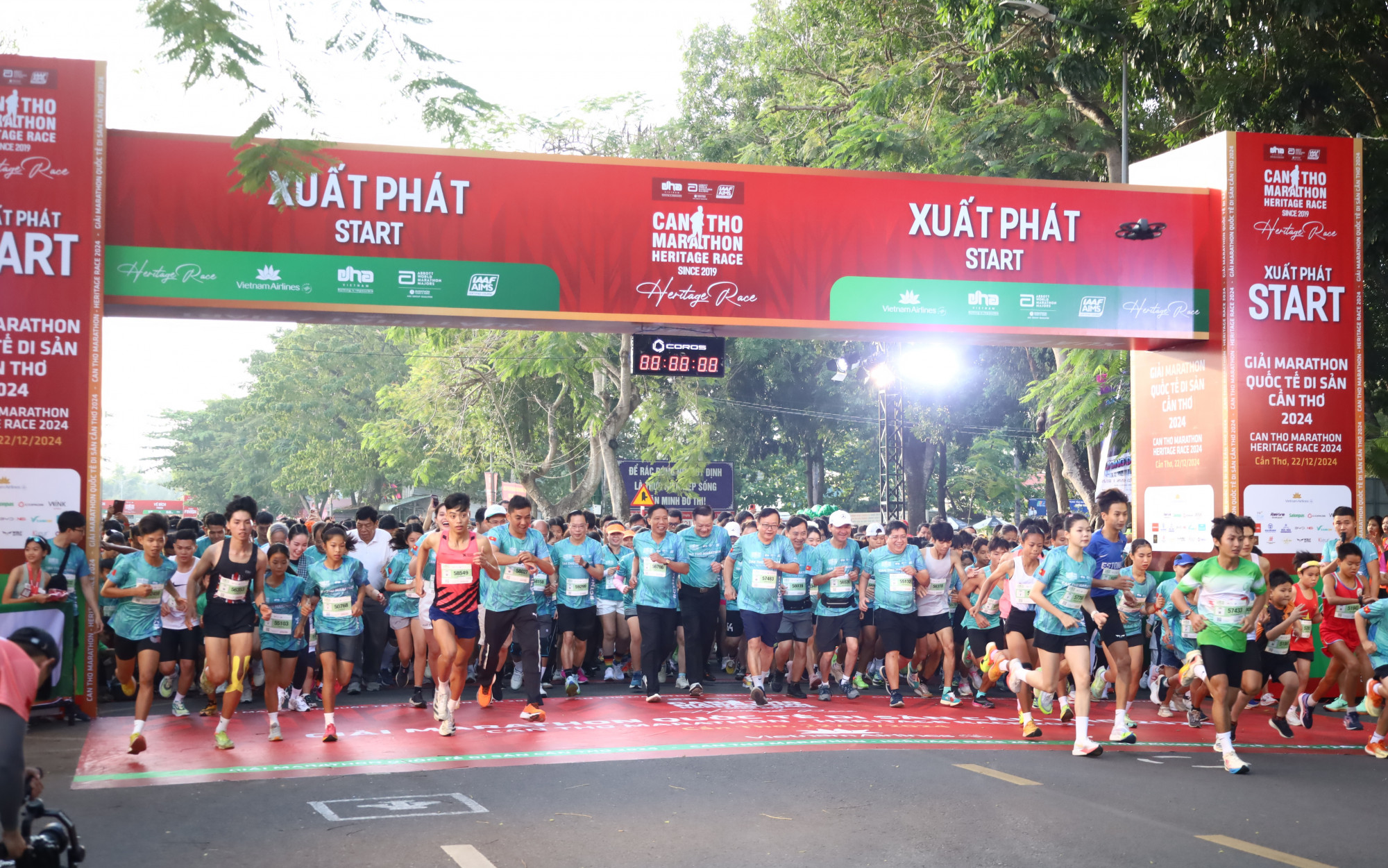 Hơn 9.000 người tham gia giải chạy Marathon tại Cần Thơ