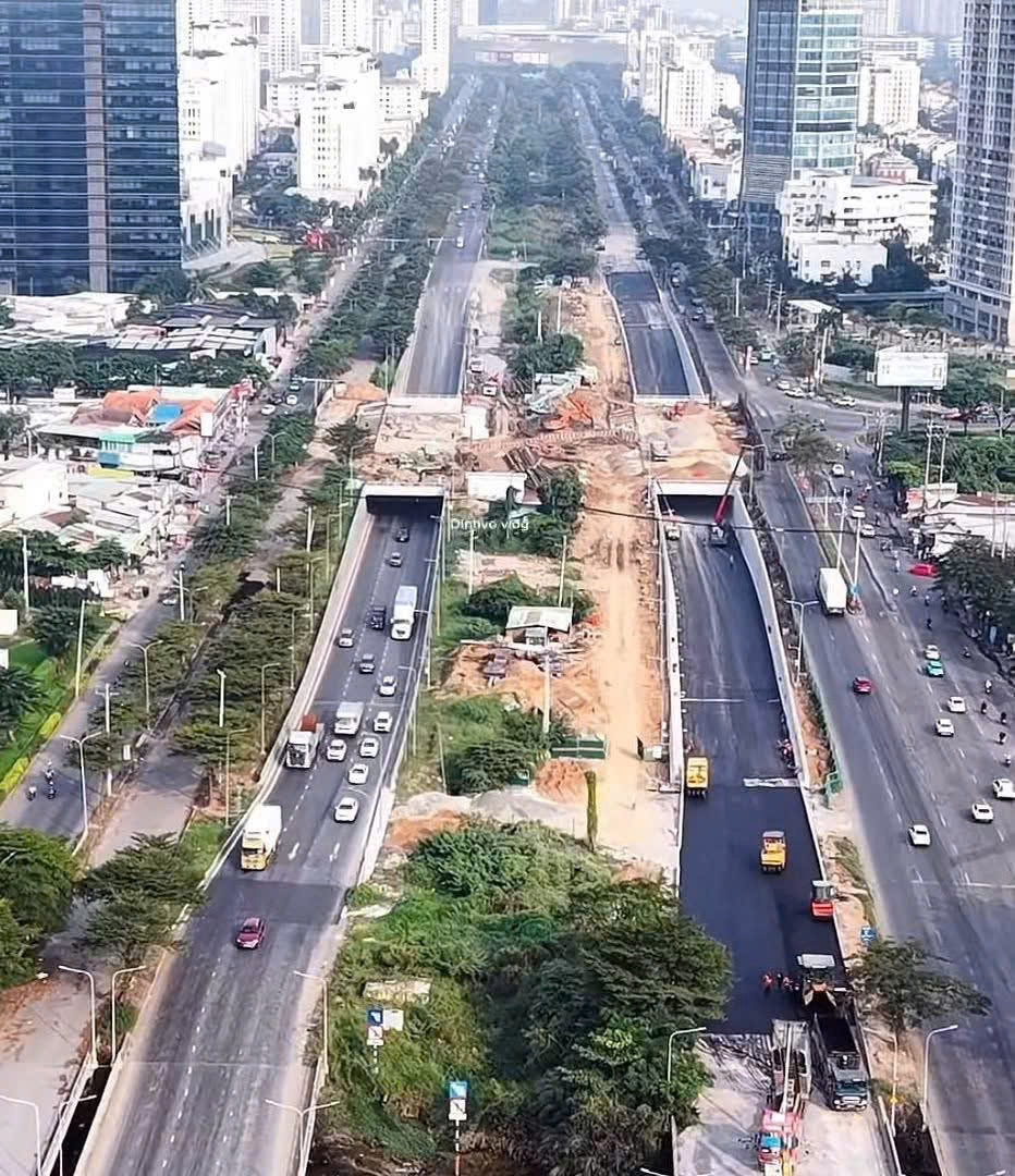 Nhánh hầm chui thứ 2 ngã tư Nguyễn Văn Linh - Nguyễn Hữu Thọ chuẩn bị thông xe 