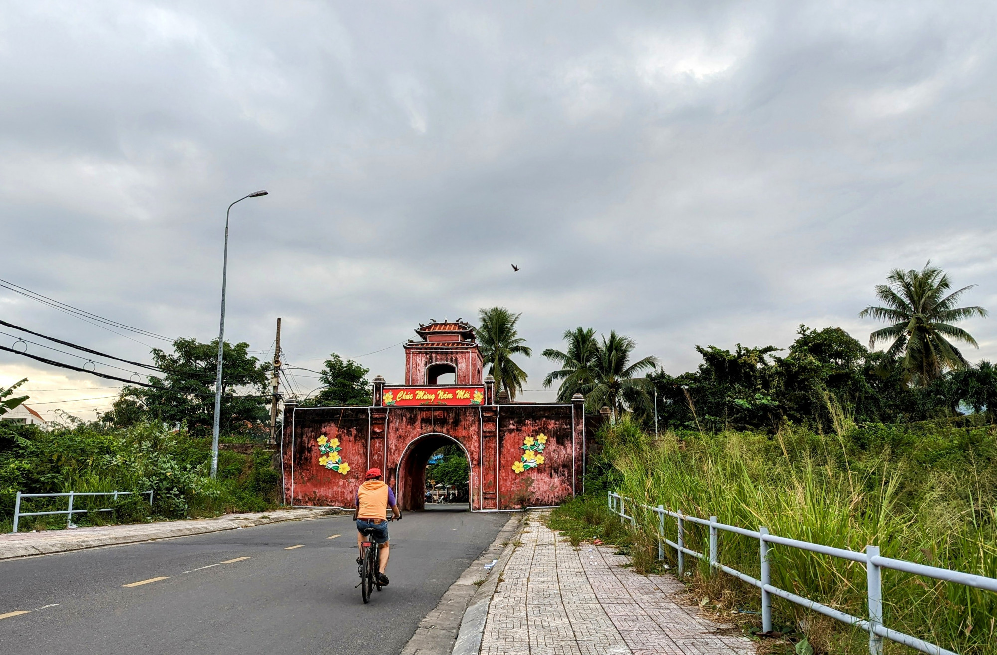 Cửa Tây thành Diên Khánh