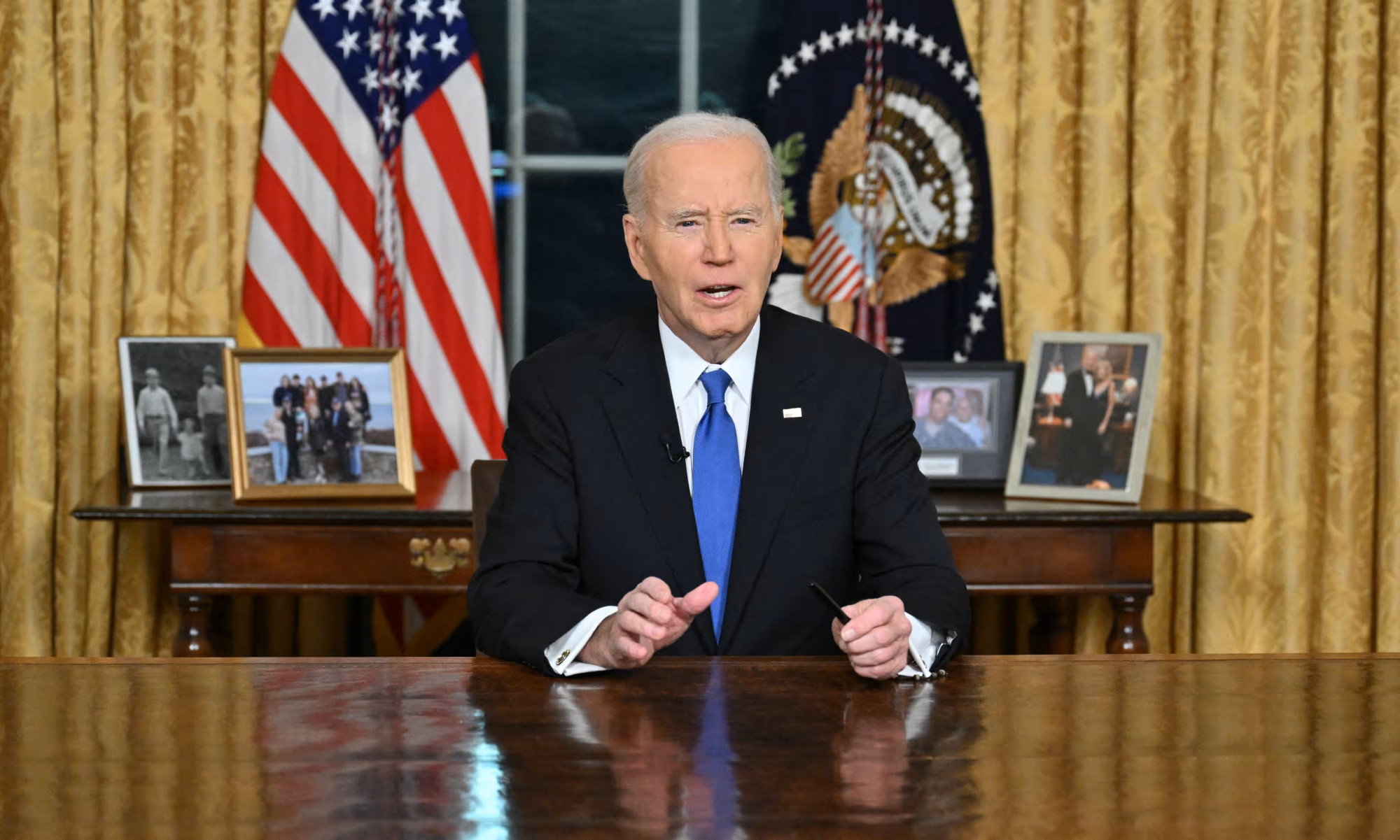 Tổng thống Joe Biden đọc diễn văn chia tay toàn quốc từ Phòng Bầu dục của Nhà Trắng - Ảnh: Roberto Schmidt/AFP/Getty Images