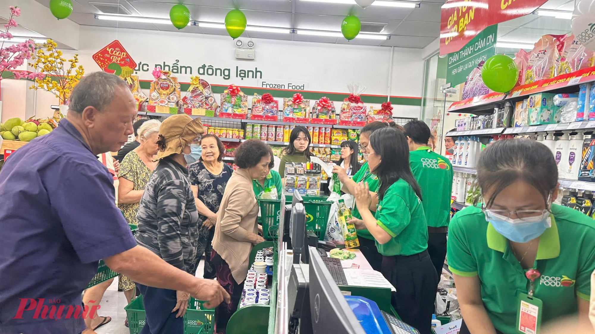 Tại một siêu thị Co.op Food, 