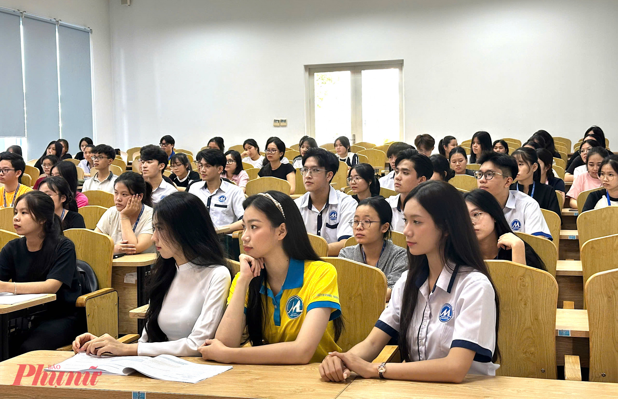 năm 2025, Trường Đại học Tài chính - Marketing cũng mở ngành khoa học dữ liệu với khá nhiều chỉ tiêu - Ảnh: NL