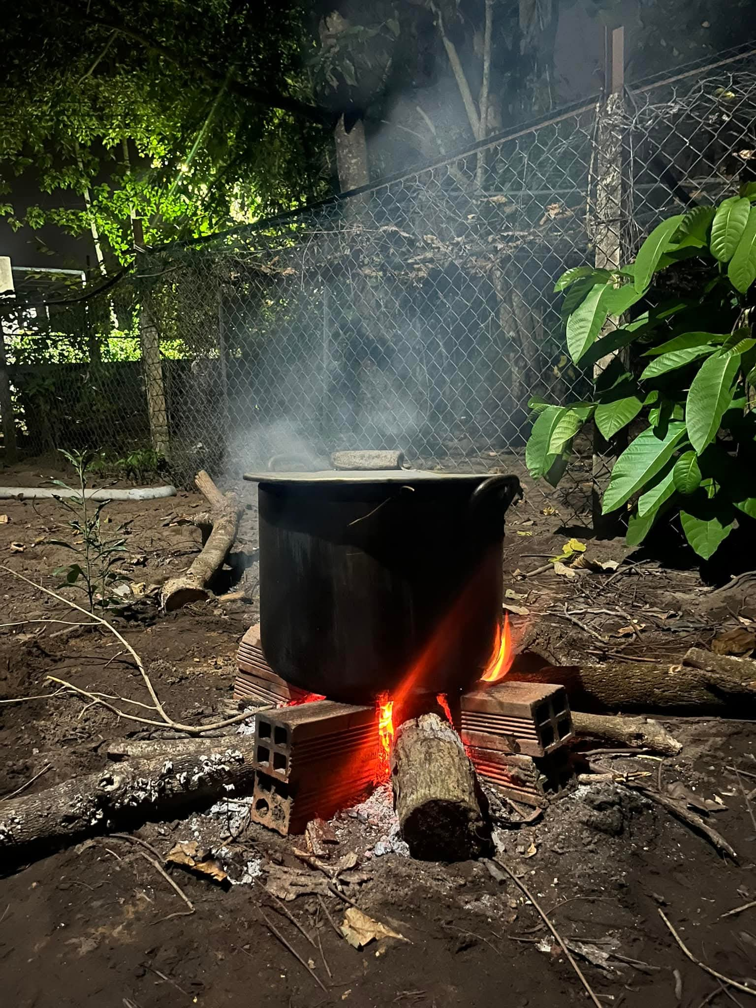 Nối bánh tét chiều ba mươi tết