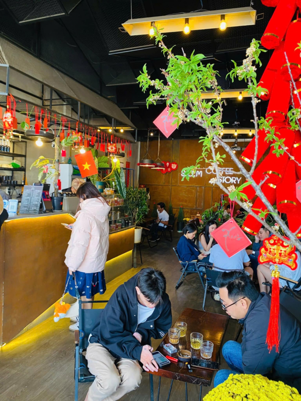 Không gian của quá Sớm