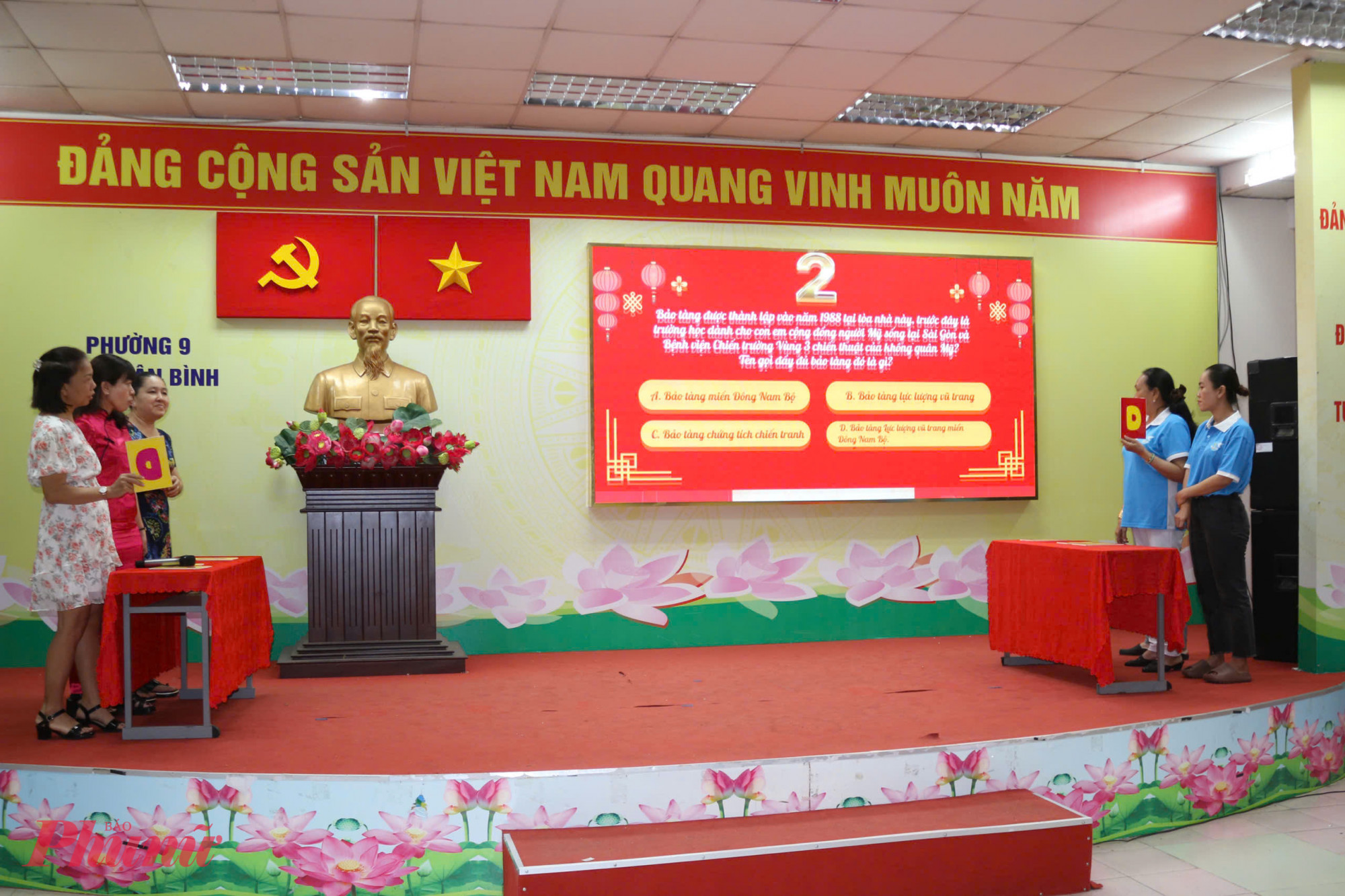 Hội thi Phụ nữ dân tộc Hoa tìm hiểu về địa danh, văn hóa, lịch sử và điểm đến của quận Tân Bình”với hai phần thi chính: trắc nghiệm và đoán ý đồng đội. Hội thi không chỉ tạo sân chơi bổ ích mà còn góp phần tiếp nối và phát huy truyền thống cách mạng vẻ vang, khơi dậy tinh thần trách nhiệm, vai trò và tiềm năng của phụ nữ dân tộc Hoa. 