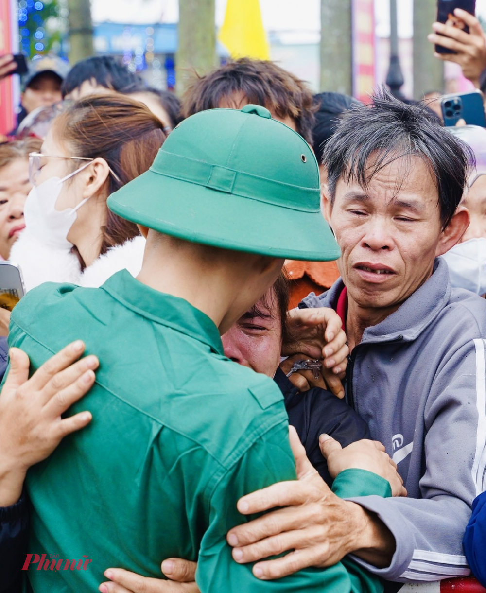 Trong số 139 thanh niên lên đường nhập ngũ đợt này có 120 thanh niên tham gia nghĩa vụ quân sự và 19 thanh niên tham gia nghĩa vụ công an, được giao về các đơn vị: Bộ Chỉ huy bộ đội Biên phòng tỉnh;