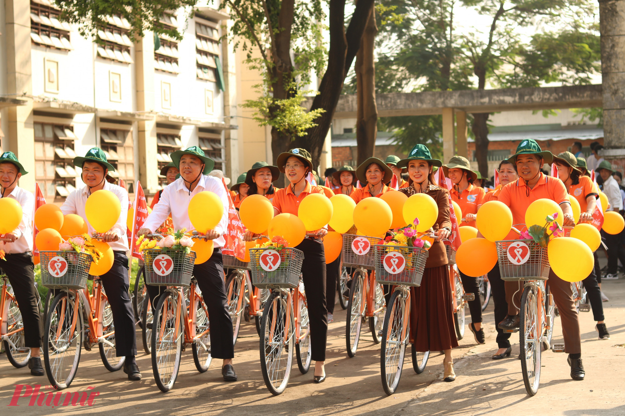 Đoàn diễu hành xe đạp với các thông điệp kêu gọi hành động vì bình đẳng giới, phòng ngừa và ứng phó với bạo lực trên cơ sở giới. Chương trình do 