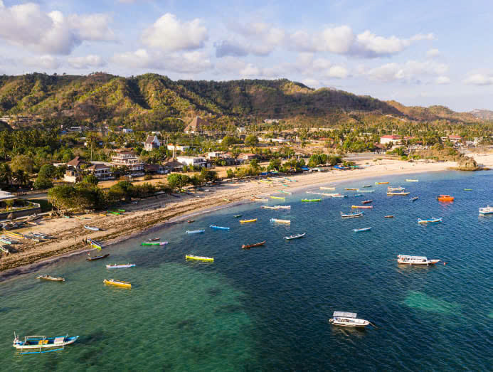 Quang cảnh bãi biển Kuta ở phía nam Lombok - Nguồn ảnh: iStock