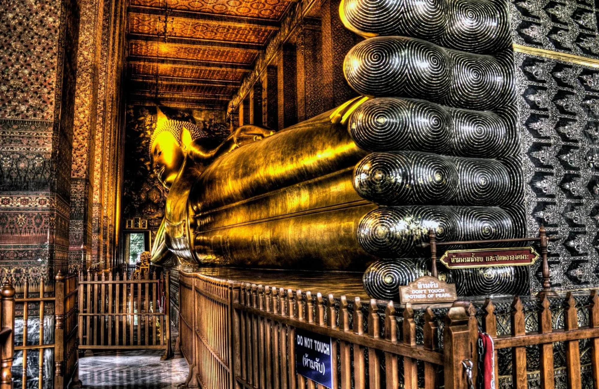 Wat Pho  - Ảnh: Natt Muangsiri/Flickr