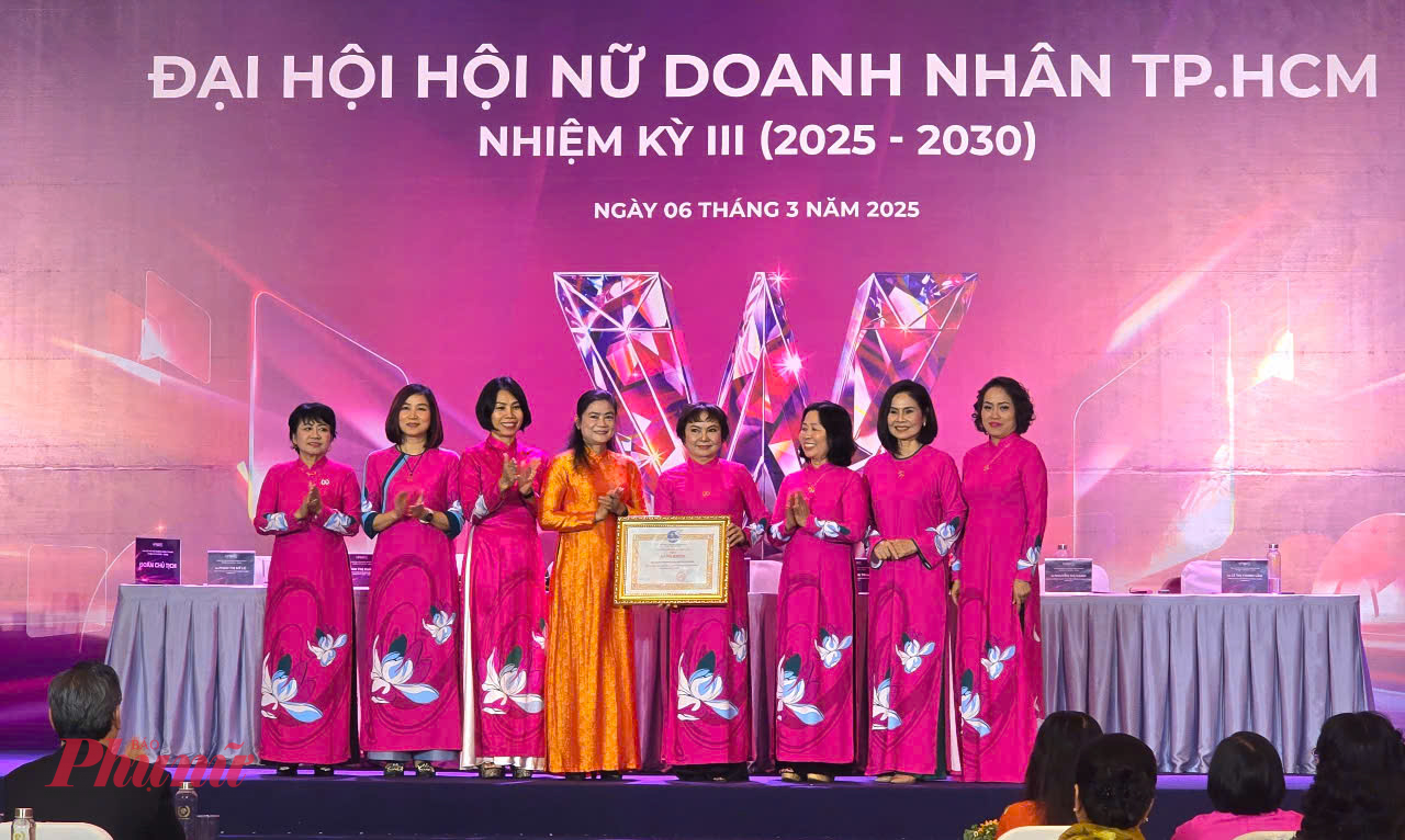 Tại Đại hội, Hội Nữ doanh nhân TPHCM đã nhận được Bằng khen của Trung ương Hội LHPN Việt Nam 