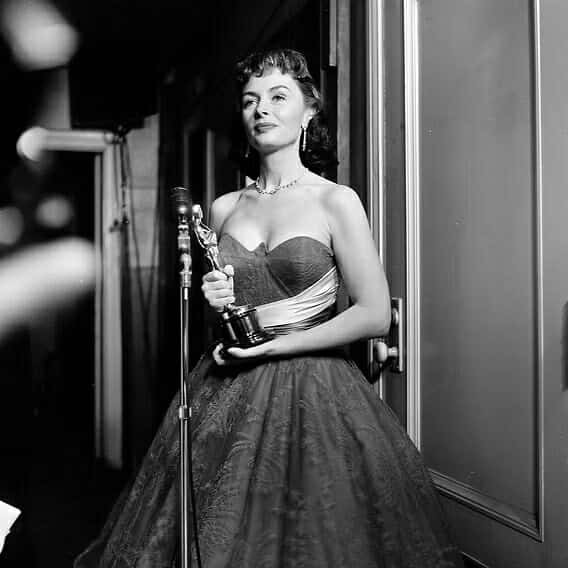 Những diễn viên và tác phẩm chiến thắng Oscar về đề tài lao động tình dục Donna Reed