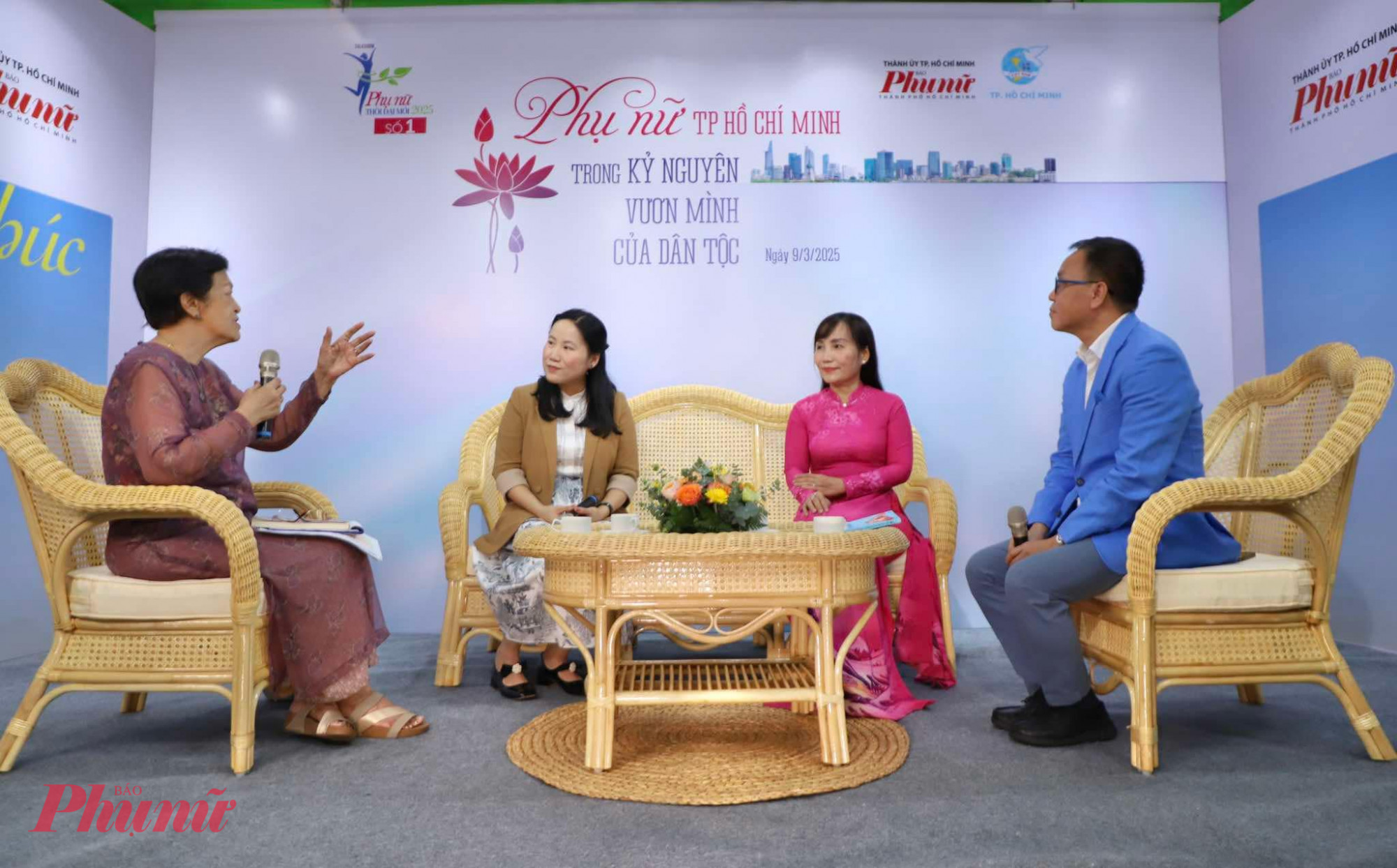  talk show với chủ đề “Phụ nữ TPHCM trong kỷ nguyên vươn mình của dân tộc”.