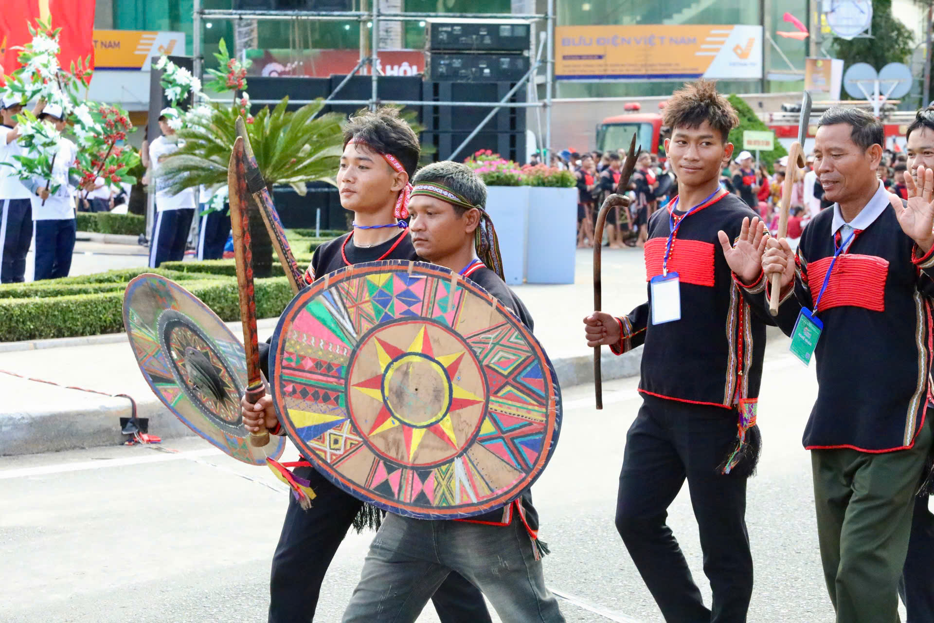 Thông qua lễ hội, nhằm gửi gắm niềm tự hào của cộng đồng 49 dân tộc đang sinh sống trên quê hương Đắk Lắk - Ảnh: B.X.