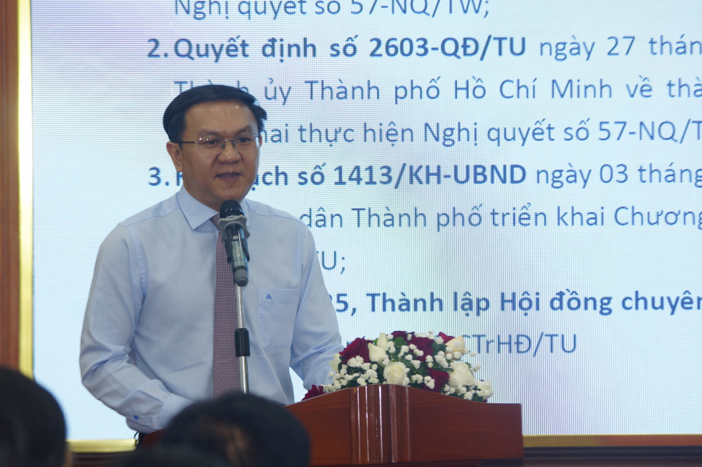 Ông Lâm Đình Thắng - Giám đốc Sở Khoa học và Công nghệ TPHCM - nhìn nhận, TPHCM có đầy đủ các yếu tố để phát triển đột phá về khoa học công nghệ - Ảnh: Phùng Huy 