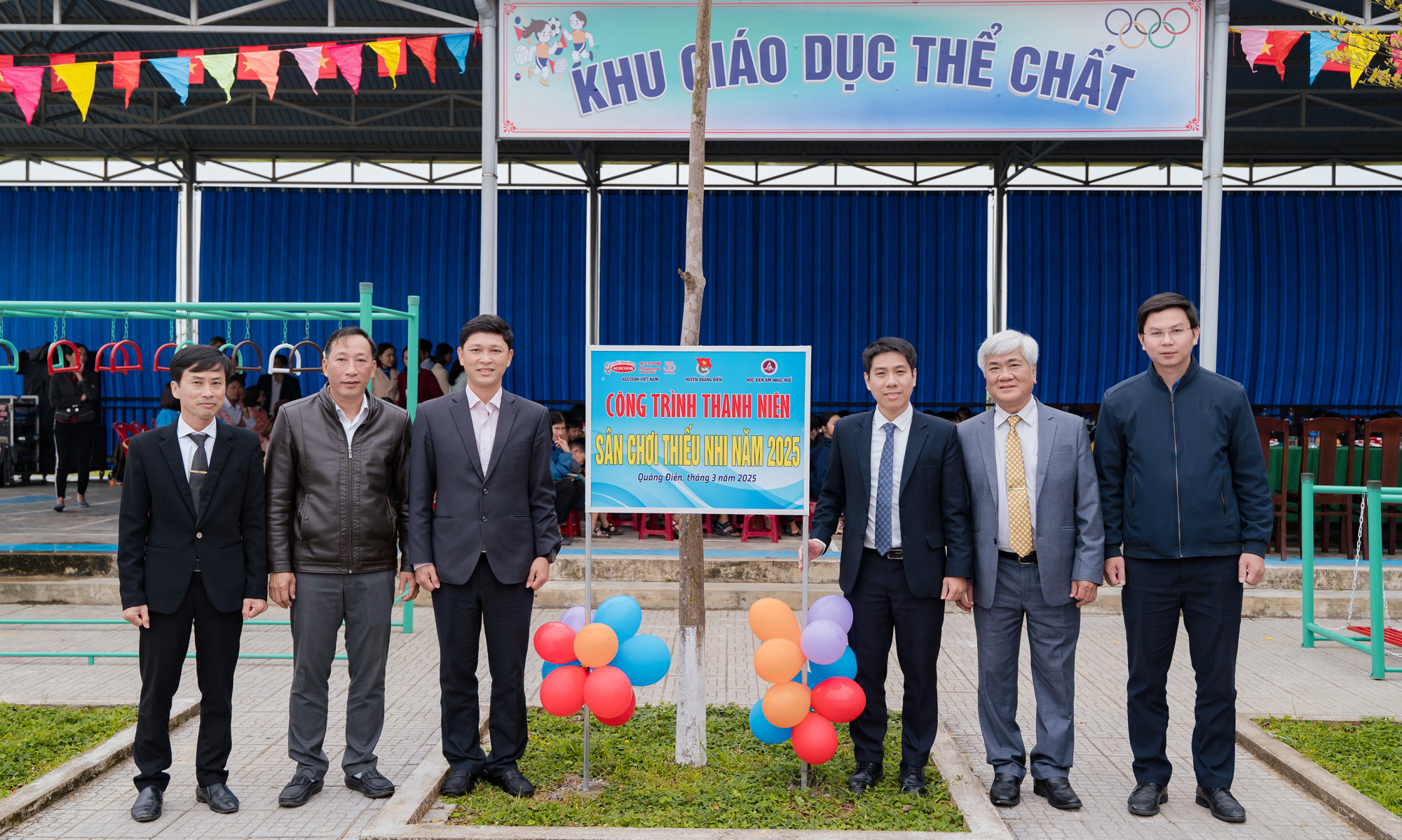 Công trình sân chơi trẻ em tại Trường tiểu học Quảng Phước - Quảng Điền - Ảnh: Acecook