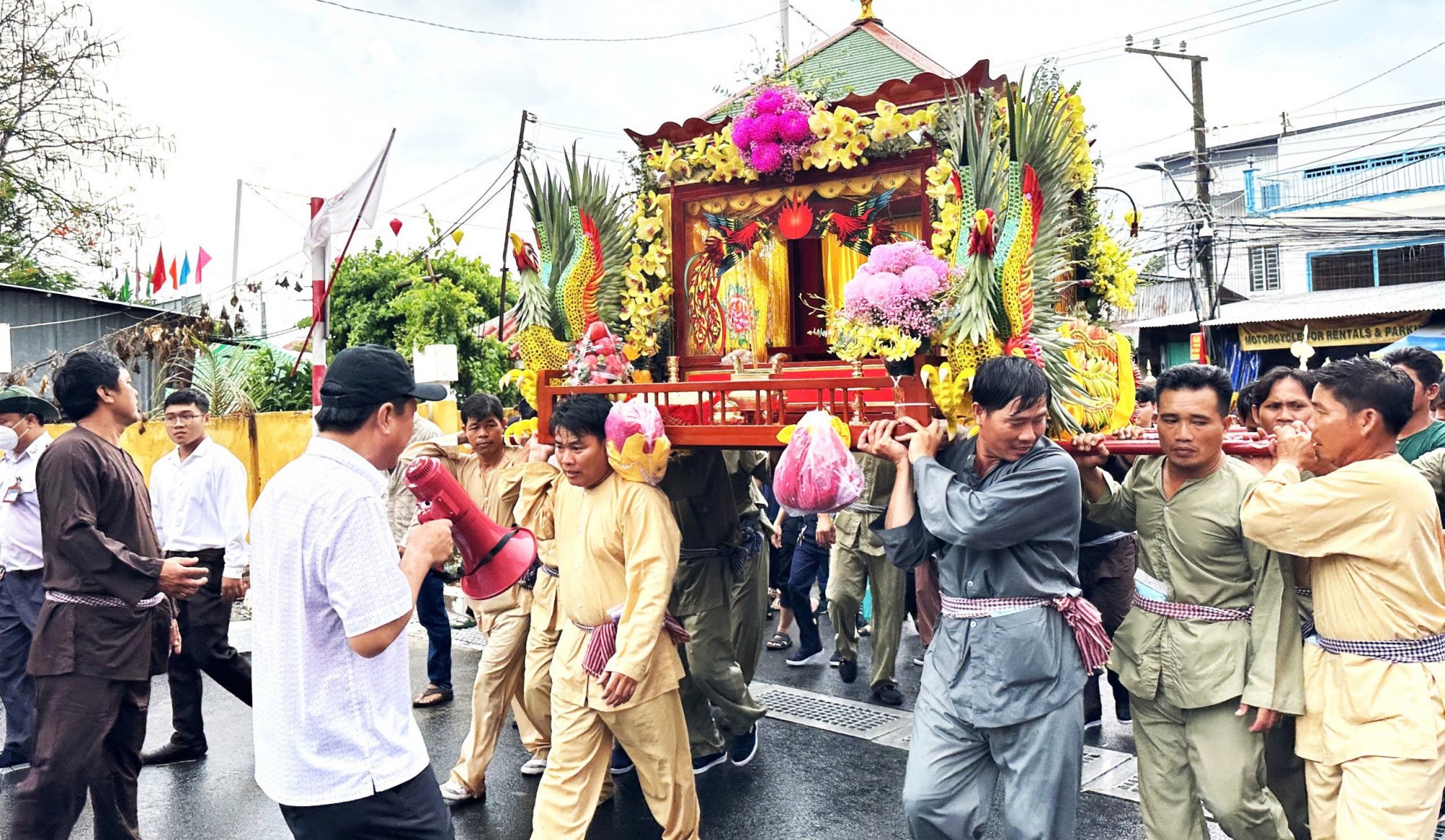 Lễ hội Vía Bà Chúa Xứ núi Sam diễn ra trang trọng và linh thiêng - Ảnh CTV