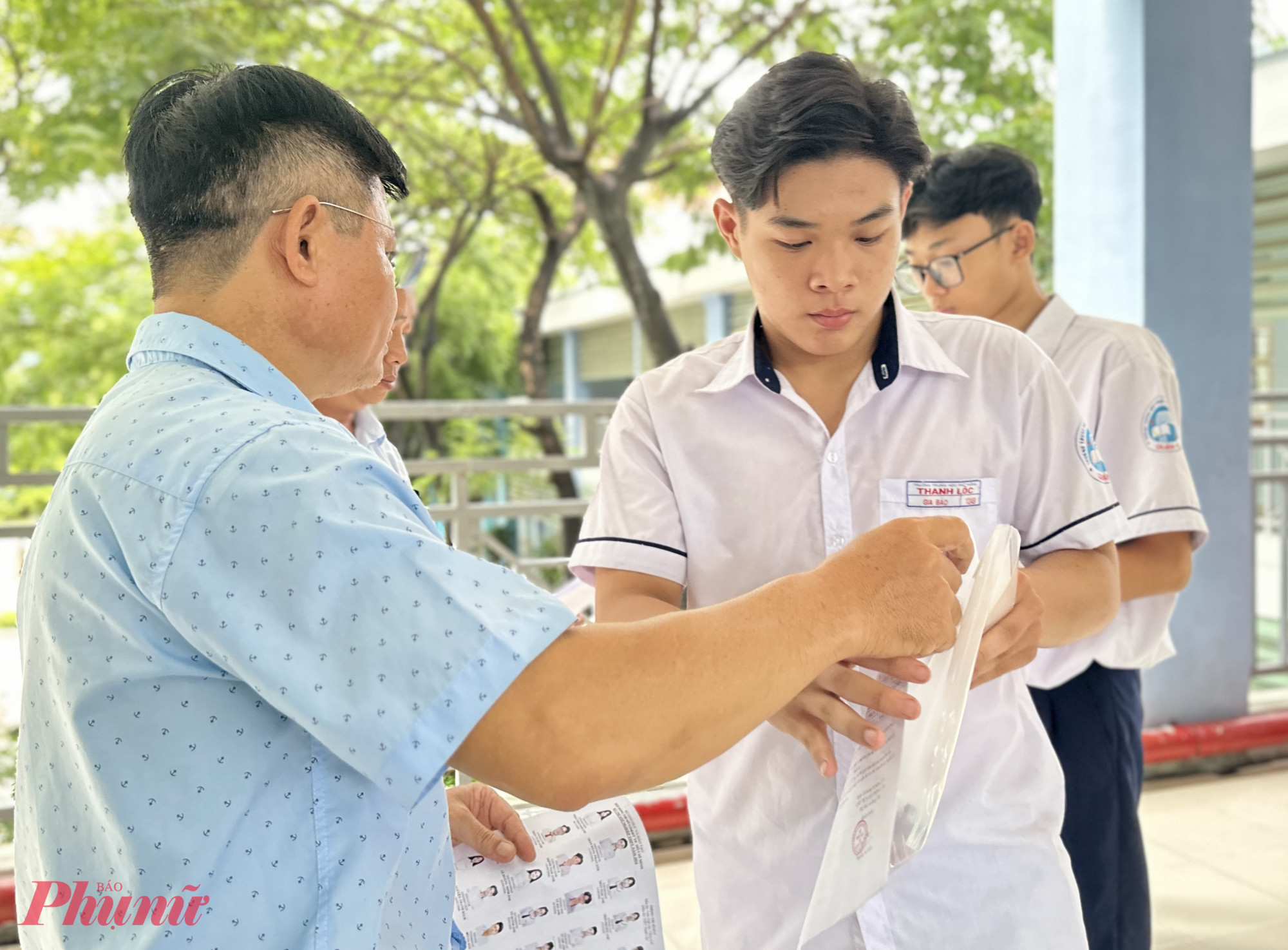 Bộ GD-ĐT quyết định giữ nguyên lịch thi tốt nghiệp THPT 2025 - Ảnh: Nguyễn Loan