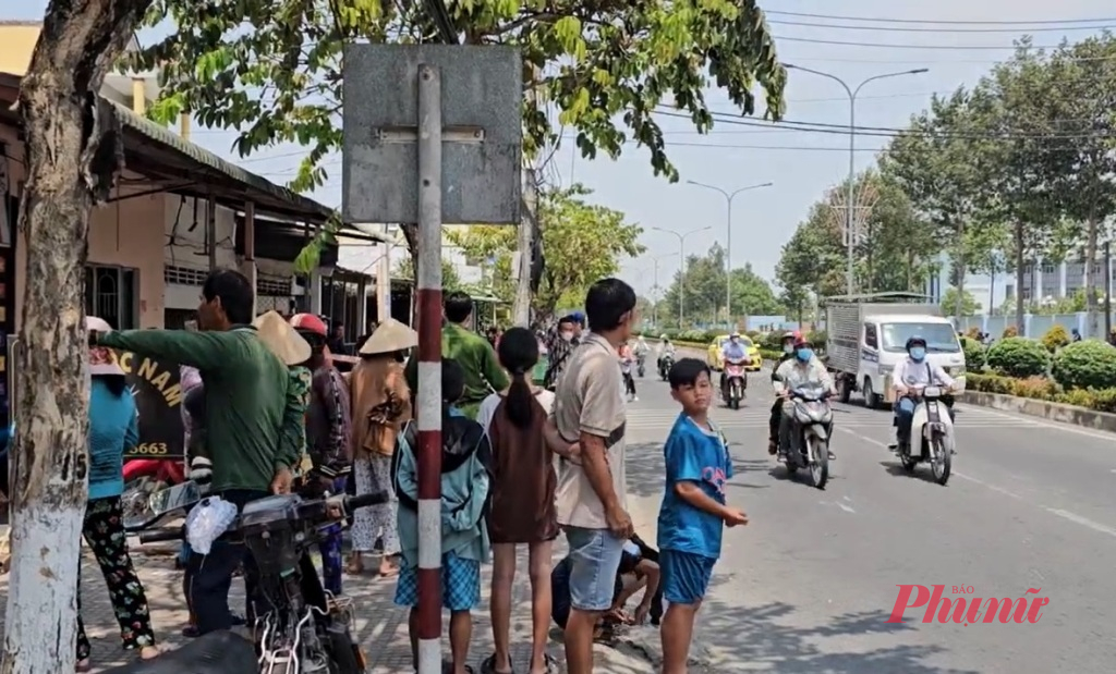 Hiện trường được phong tỏa để phục vụ điều tra. (Ảnh: Nanh Anh)