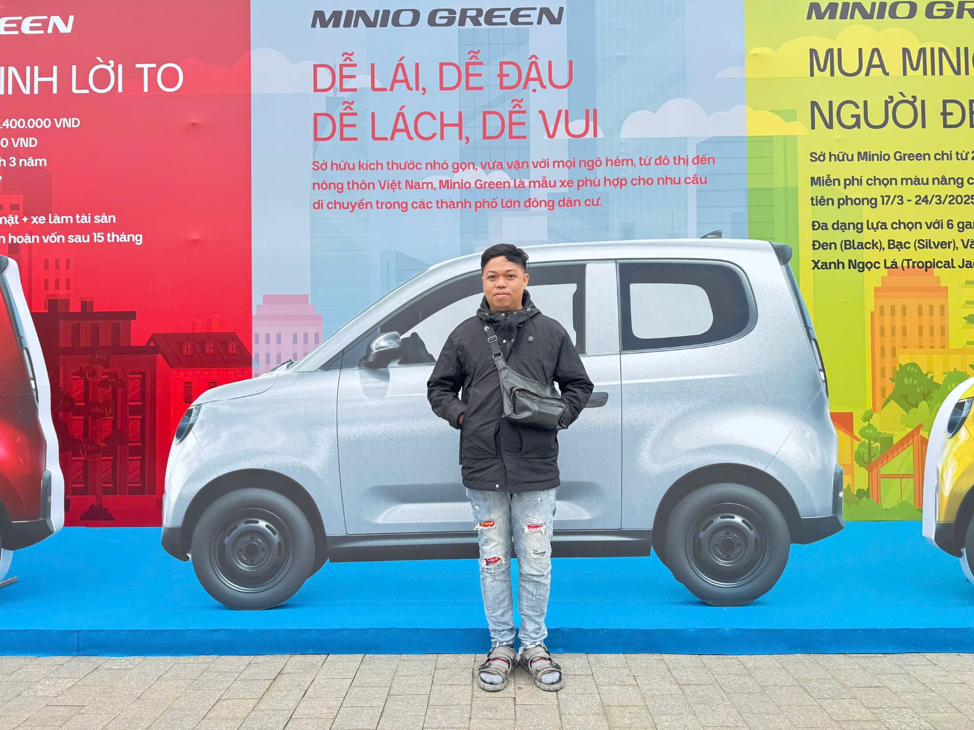 Anh Nguyễn Đình Xuân (Hà Nội) quyết định đổi sang Minio Green vì dự kiến thu nhập gấp 1,5-2 lần hiện tại - Ảnh: VinFast