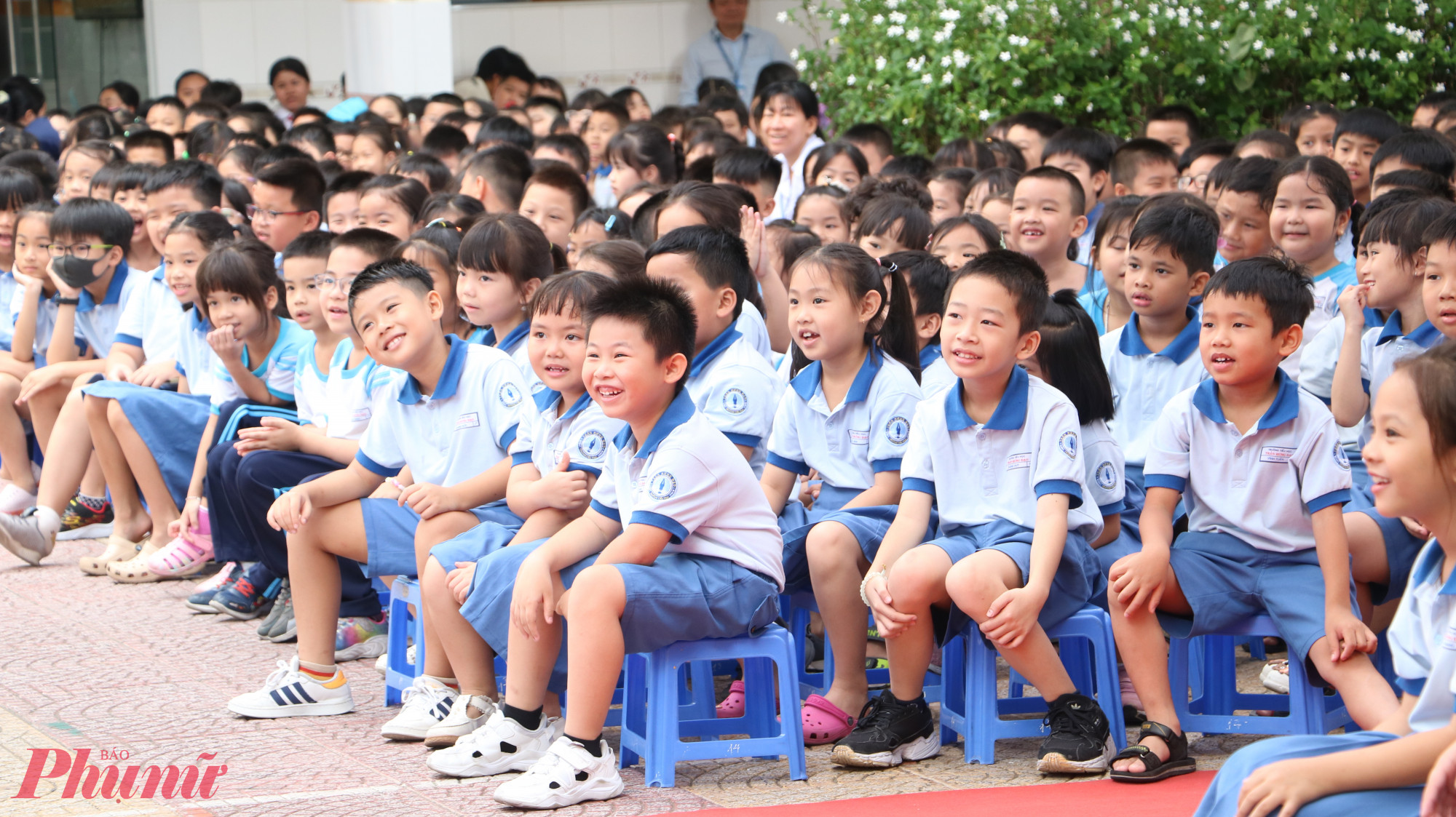 Học sinh Trường tiểu học Trần Hưng Đạo hào hứng tham gia chương trình - Ảnh: Trang Thư