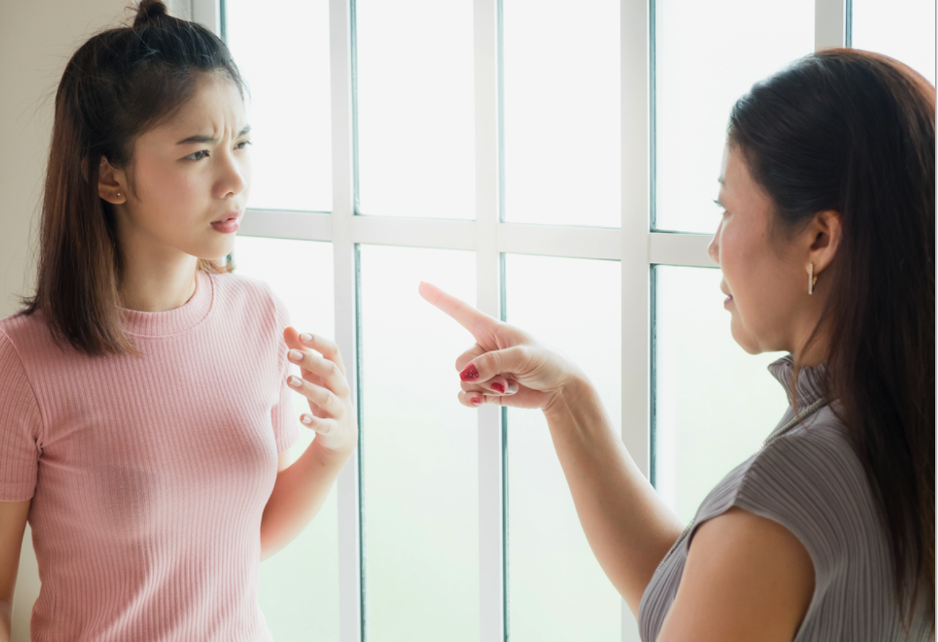  Nhiều bạn gái trẻ ám ảnh vì câu nói khi nào lấy chồng cùng những lời dọa dẫm (Ảnh minh họa: Shuttetstock