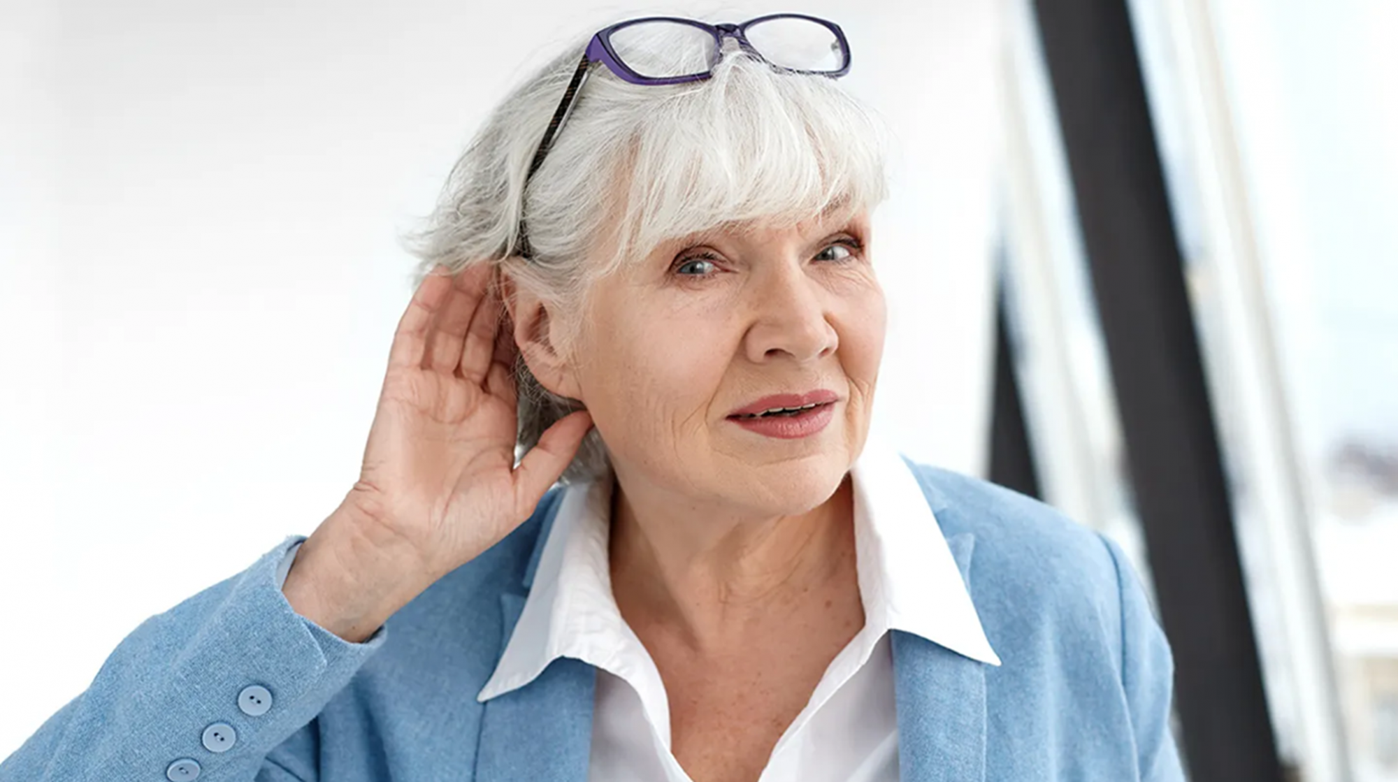 Phụ nữ thường có thính giác nhạy cảm hơn đàn ông — Ảnh: iStock