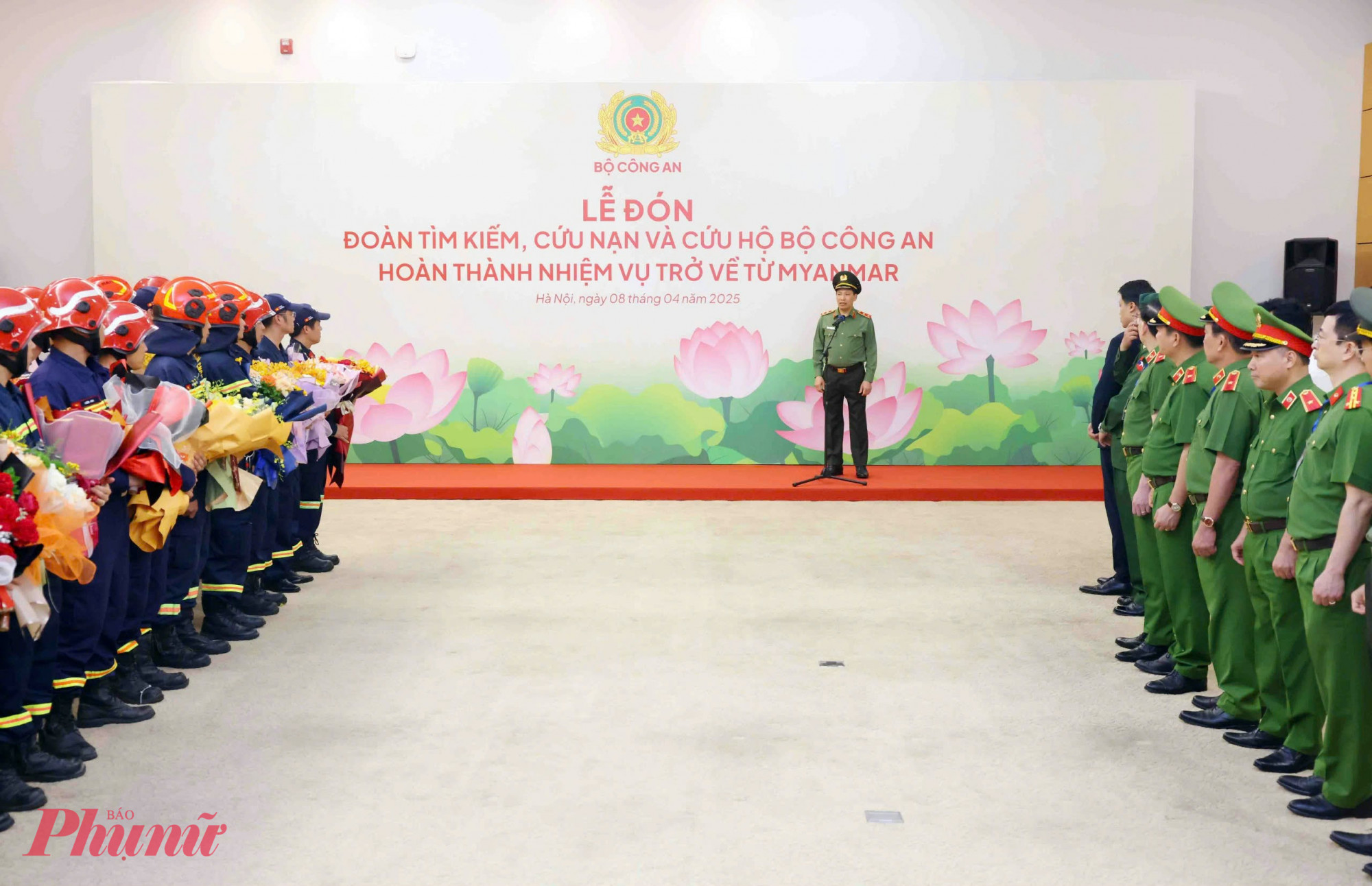 Đại tá Nguyễn Minh Khương (Phó cục trưởng Cục Cảnh sát phòng cháy chữa cháy và cứu nạn, cứu hộ), Trưởng đoàn công tác Bộ Công an, cho biết sau khi hoàn thành nhiệm vụ tại Myanmar các cán bộ, chiến sĩ và 2 chó nghiệp vụ của đoàn sức khỏe tốt, không gặp phải chấn thương hoặc tai nạn.