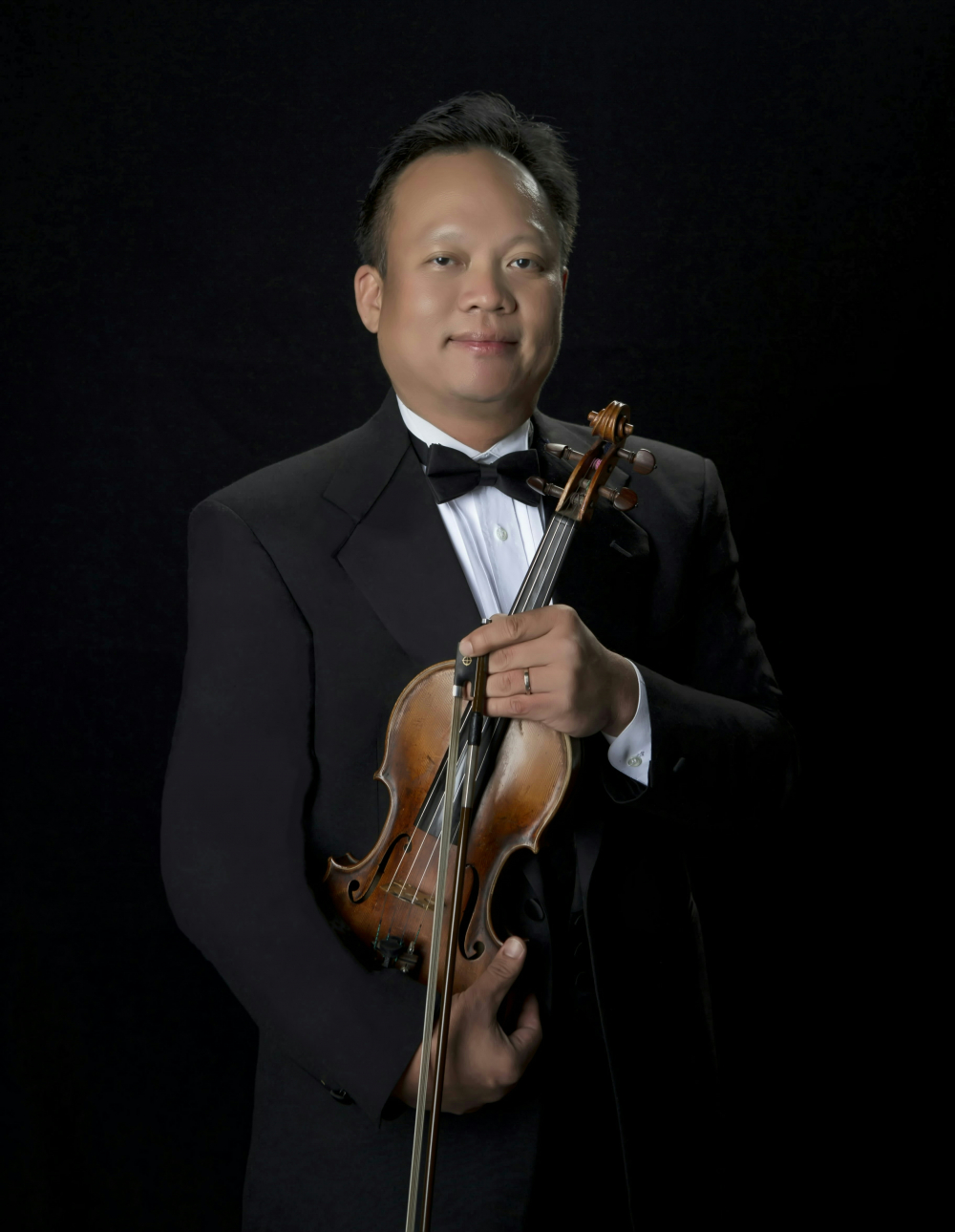 Nghệ sĩ violin Chương Vũ - Ảnh: HBSO.