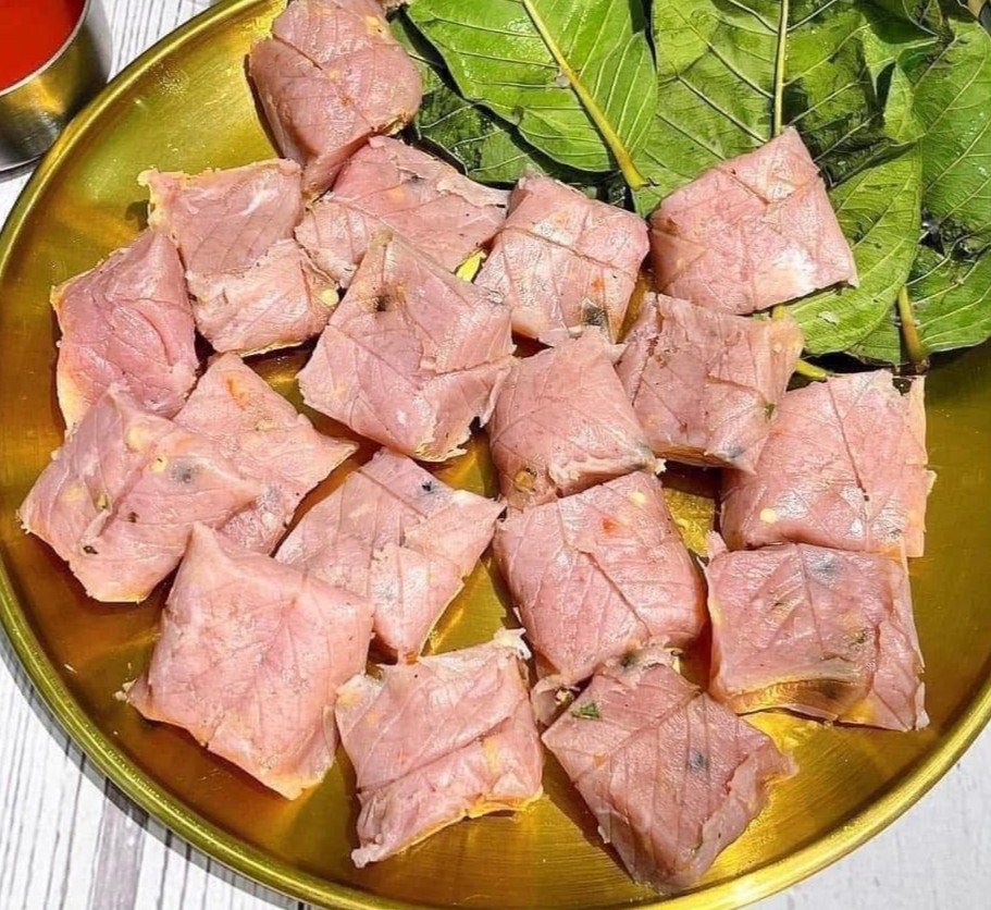 Nem chợ huyện là món không thể thiếu khi nhắc đến ẩm thực xứ nẫu. Ảnh: C.O