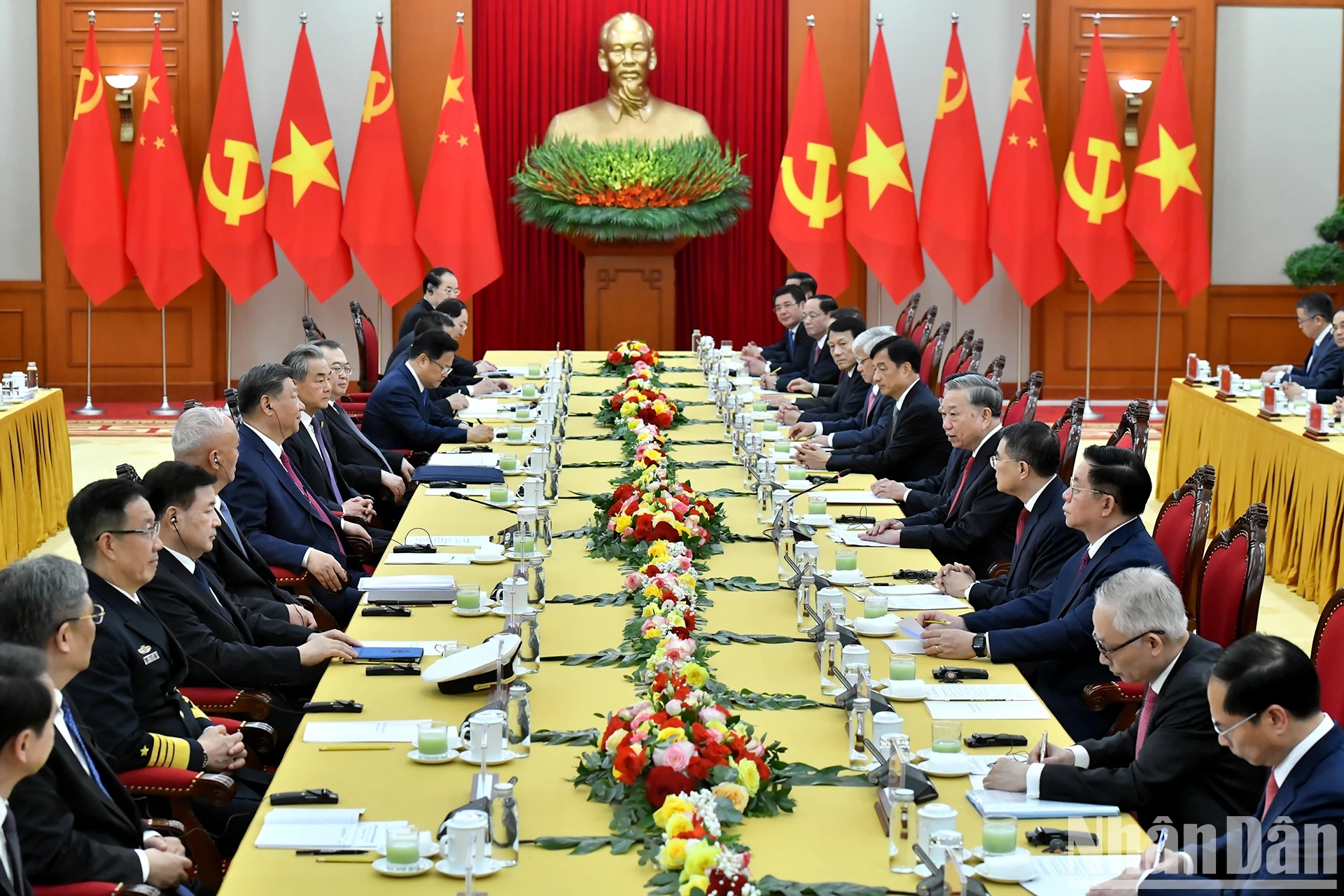 Quang cảnh hội đàm tại giữa Tổng Bí thư Tô Lâm và Tổng Bí thư, Chủ tịch Trung Quốc Tập Cận Bình tại Trụ sở Trung ương Đảng.