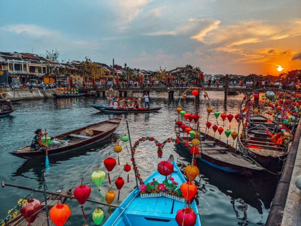 Hội An (Quảng Nam) đứng đầu danh sách 10 thành phố hiếu khách nhất Việt Nam năm 2025. 