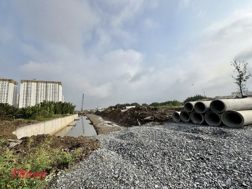 Hơn 725 hộ dân đã nhường đất vì lợi ích cộng đồng, góp phần đưa dự án mở rộng Quốc lộ 50 cán đích tiến độ đúng như kỳ vọng - Ảnh: Thanh Tâm