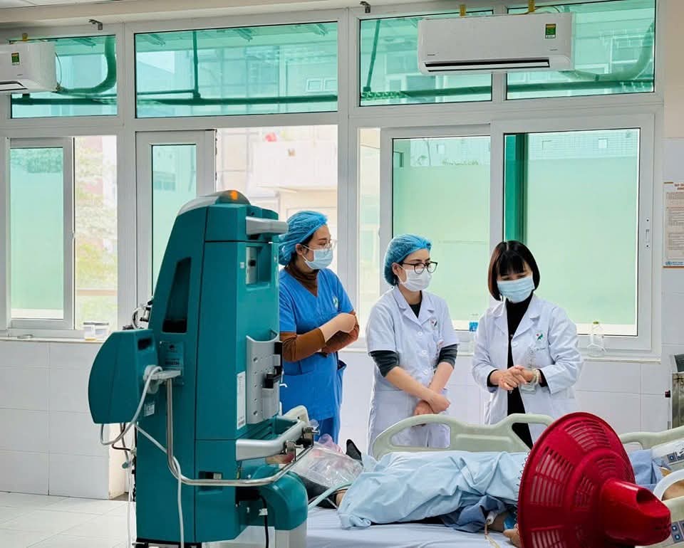 Nữ sinh cận cửa tử sau khi có biểu hiện như cảm cúm thông thường - ảnh: BVCC