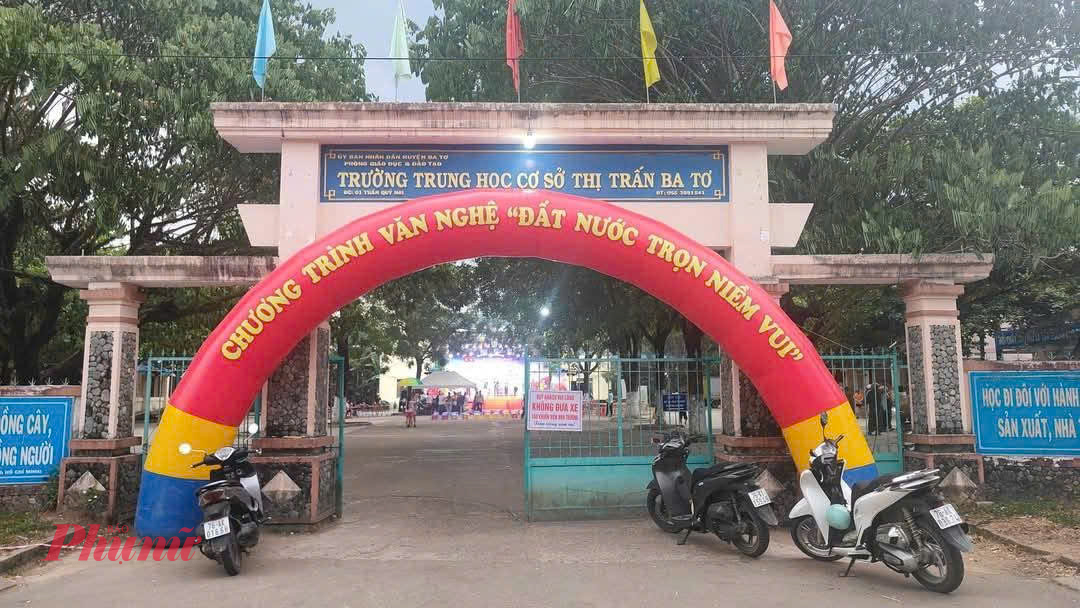 Trường THCS thị trấn Ba Tơ