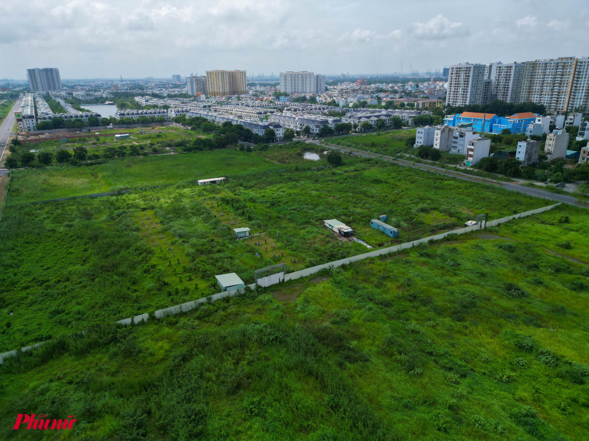 Sở TN-MT đề xuất chuyển thẩm quyền giao đất cho cá nhân, cấp giấy chứng nhận quyền sử dụng đất lần đầu về cấp xã. Ảnh minh hoạ