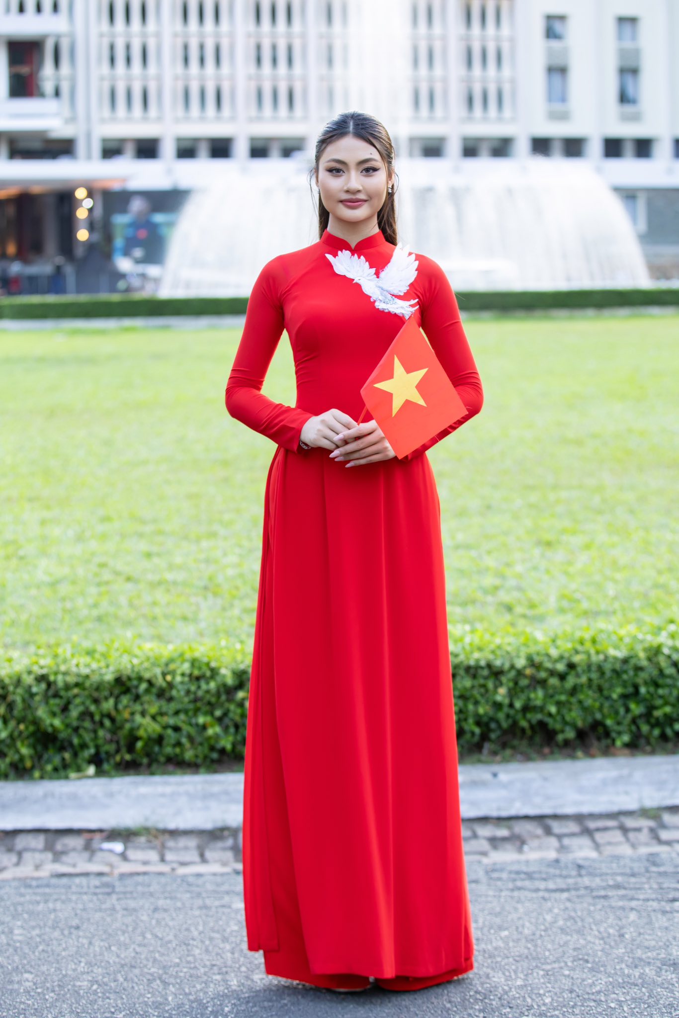Hoa hậu Bùi Xuân Hạnh 