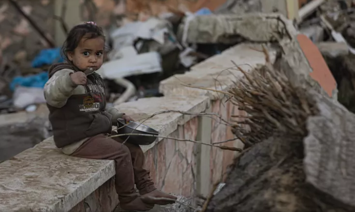 Những đứa trẻ đói khát ở Dải Gaza Những đứa trẻ đói khát ở Dải Gaza