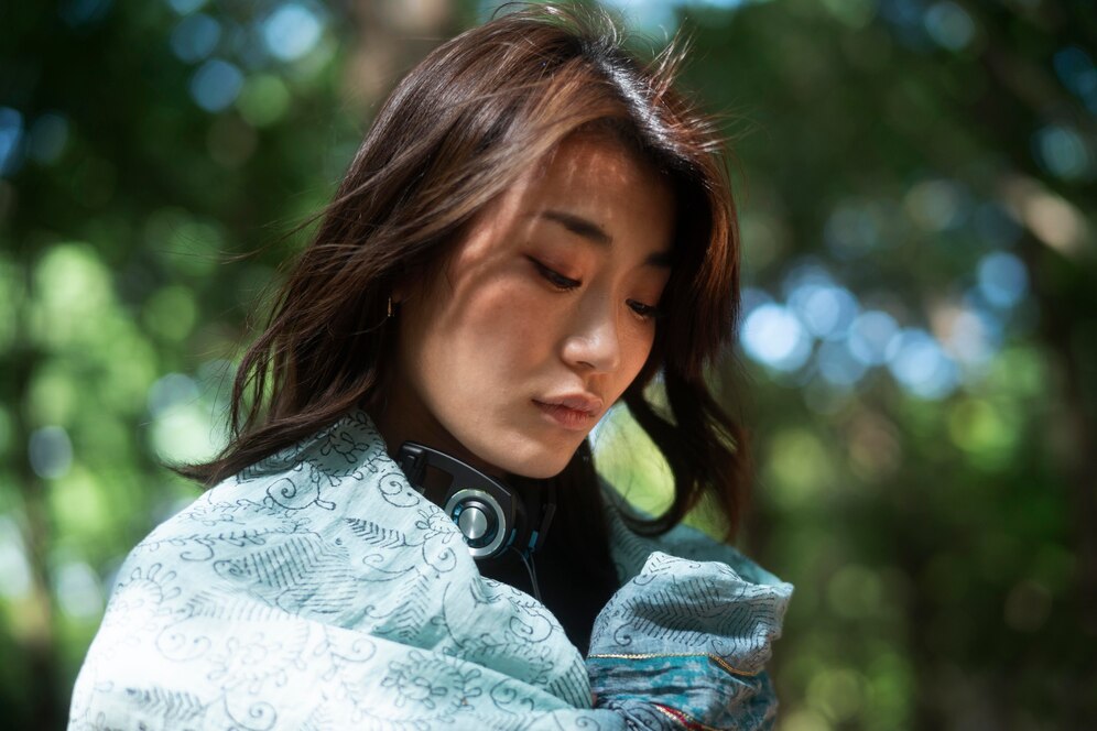 Chị Ngọc bị hỏng kỳ nghỉ lễ vì bị ép xe mặt người đàn ông lớn tuổi. Ảnh Freepik