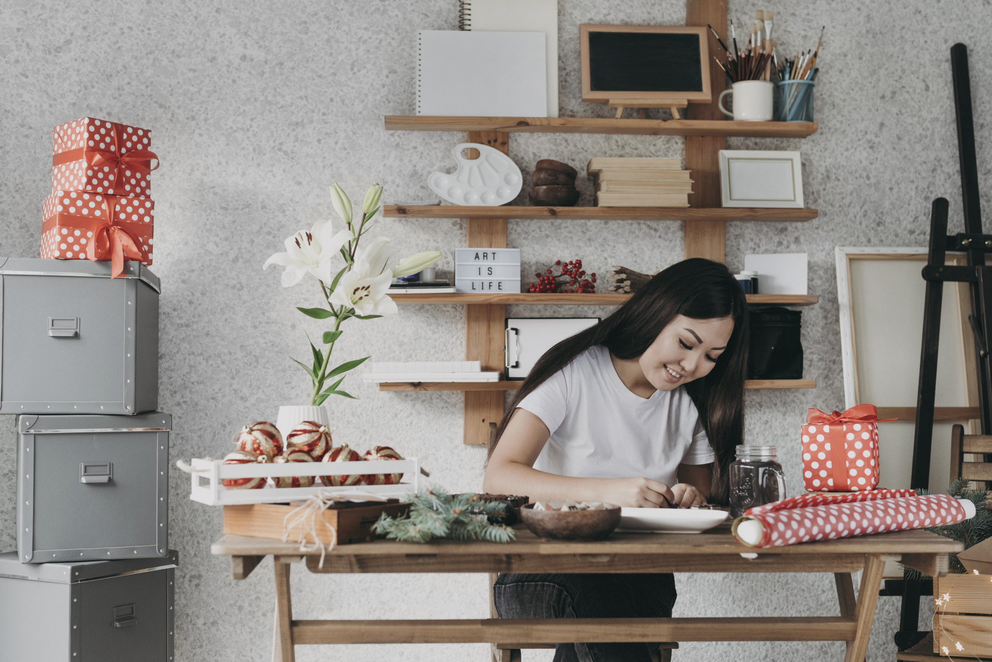 Chăm sóc nơi ở cũng là cách giữ lửa hôn nhân ( Ảnh minh họa. Freepik)