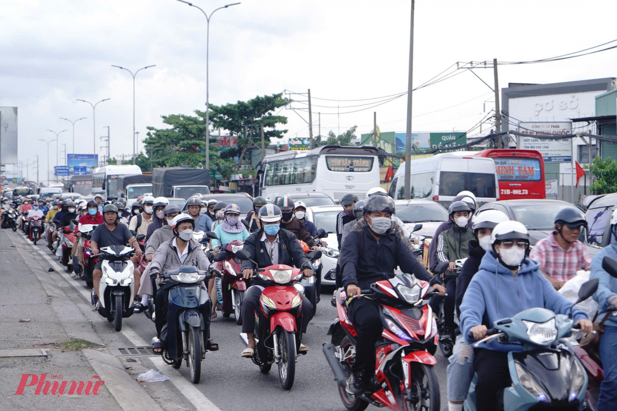 Sau những ngày vui chơi cùng gia đình, tận hưởng không khí ngày lễ độc lập, nhiều người dân đã chủ động quay trở lại TPHCM sớm để chuẩn bị cho công việc, học tập và cuộc sống thường nhật.