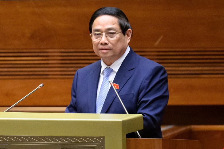 Thủ tướng Chính phủ Phạm Minh Chính trình bày báo cáo, sáng 5/5 - ảnh: Media Quốc hội