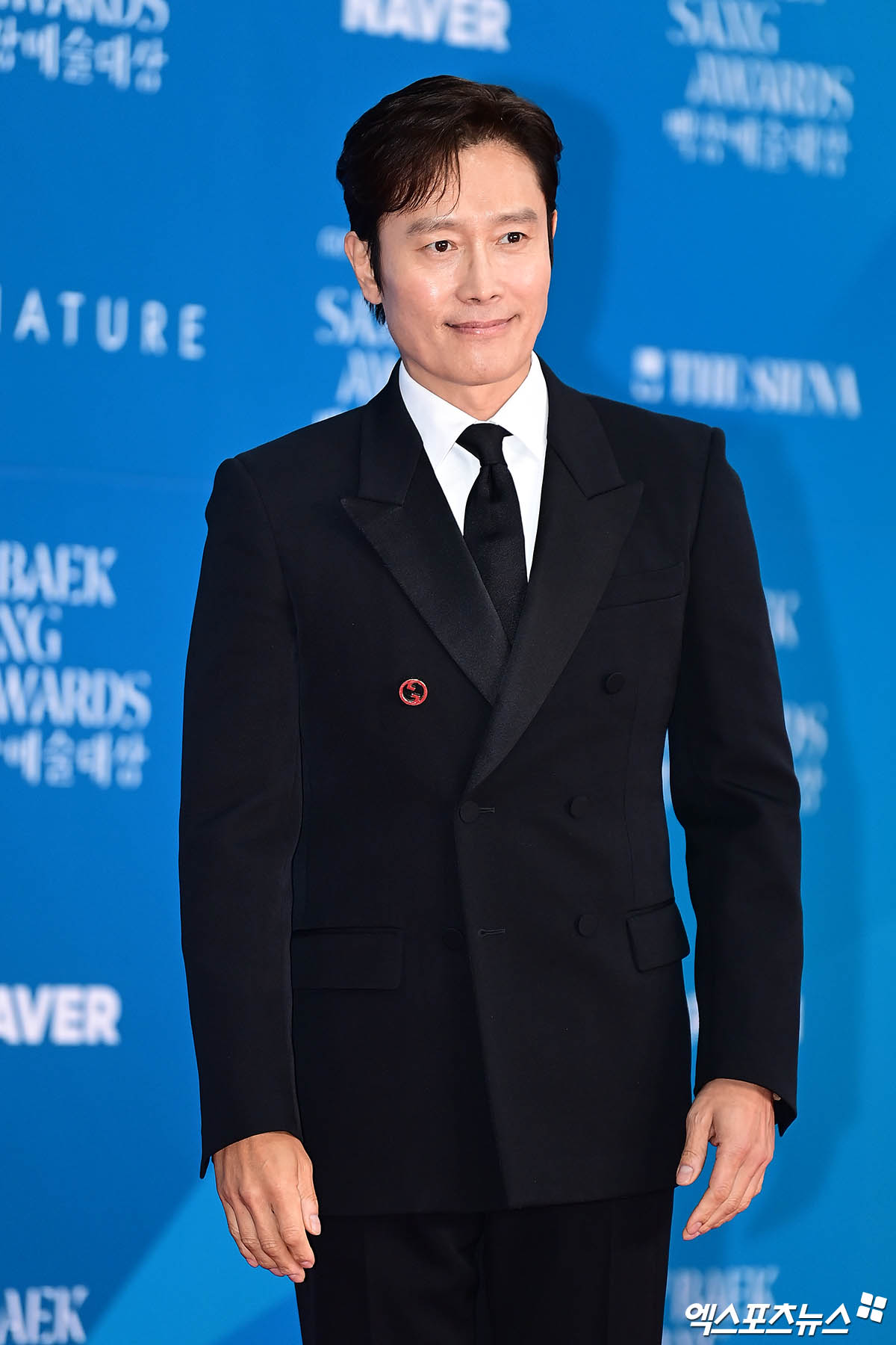 Lee Byung Hun giữ vững phong độ visual ở độ tuổi ngoài 50