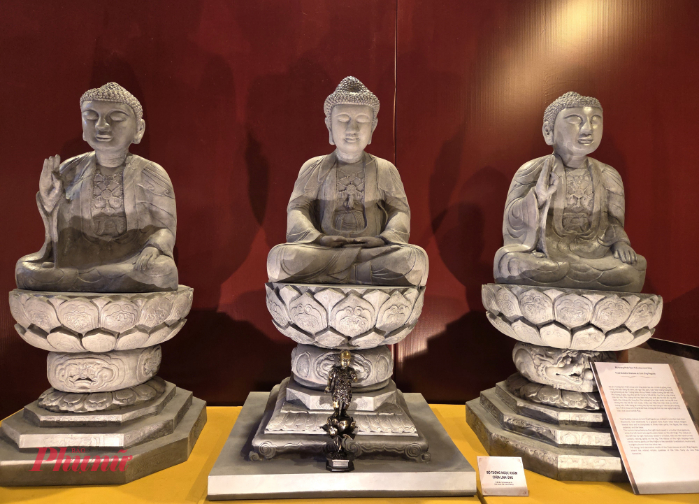 Bộ tượng Tam thế chùa Linh Ứng thôn Ngọc Khám, xã Gia Đông, huyện Thuận Thành (Bắc Ninh) 