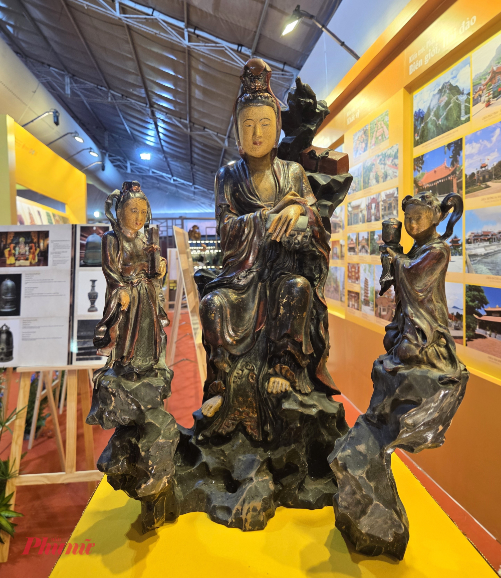 Tượng Quan âm tọa sơn chùa Mía