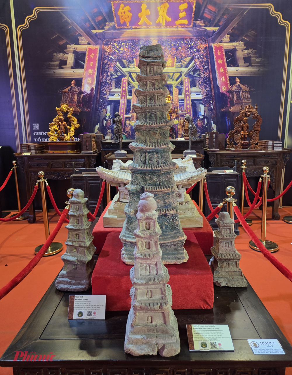 Tháp thờ đất nung thời nhà Lý.