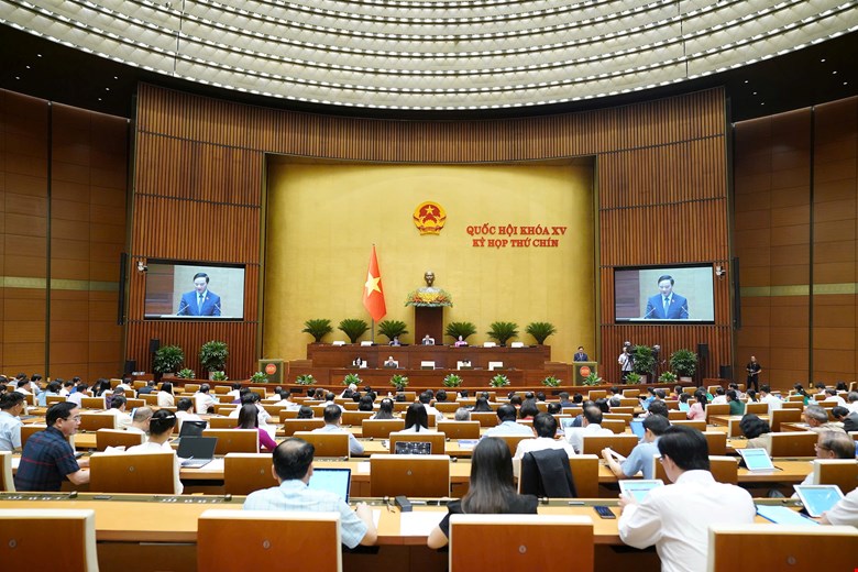 Quốc hội nghe tờ trình dự thảo Nghị quyết 