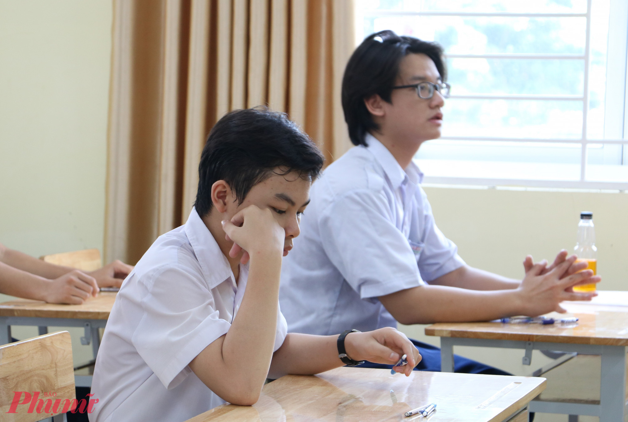 Thí sinh tham dự kỳ thi tuyển sinh lớp Mười năm 2024 - Ảnh: Trang Thư