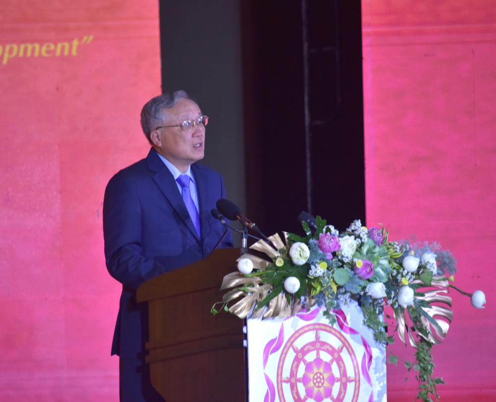 Sau Việt Nam, Trung Quốc đăng cai Đại lễ Vesak Liên hợp quốc 2026 Phó Thủ tướng thường trực chính phủ Nguyễn Hòa Bình Bên cạnh đó, Việt Nam luôn thực hiện chính sách nhất quán tôn trọng và bảo vệ quyền tự do tín ngưỡng, tôn giáo của người dân; bảo đảm sự bình đẳng, không phân biệt đối xử vì lý do tín ngưỡng, tôn giáo.phát biểu tại lễ bế mạc - Ảnh: TTBC
