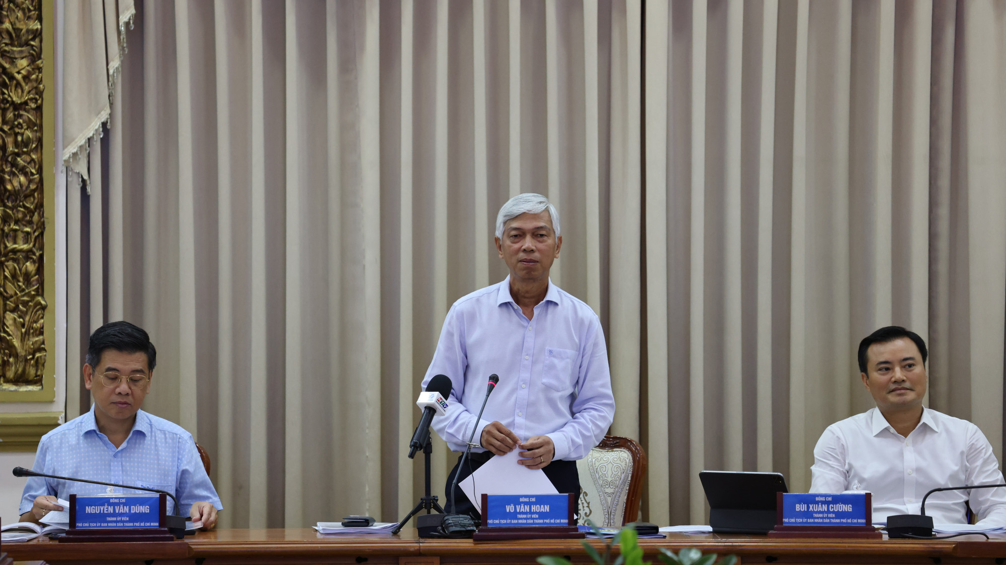 Ông Võ Văn Hoan - Phó Chủ tịch UBND TPHCM phát biểu tại kỳ họp - Ảnh: TTBC TPHCM